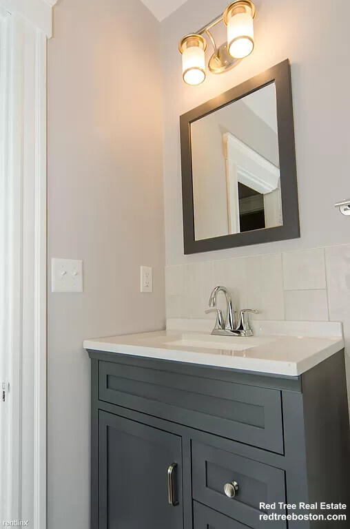 700 Belmont St, Watertown