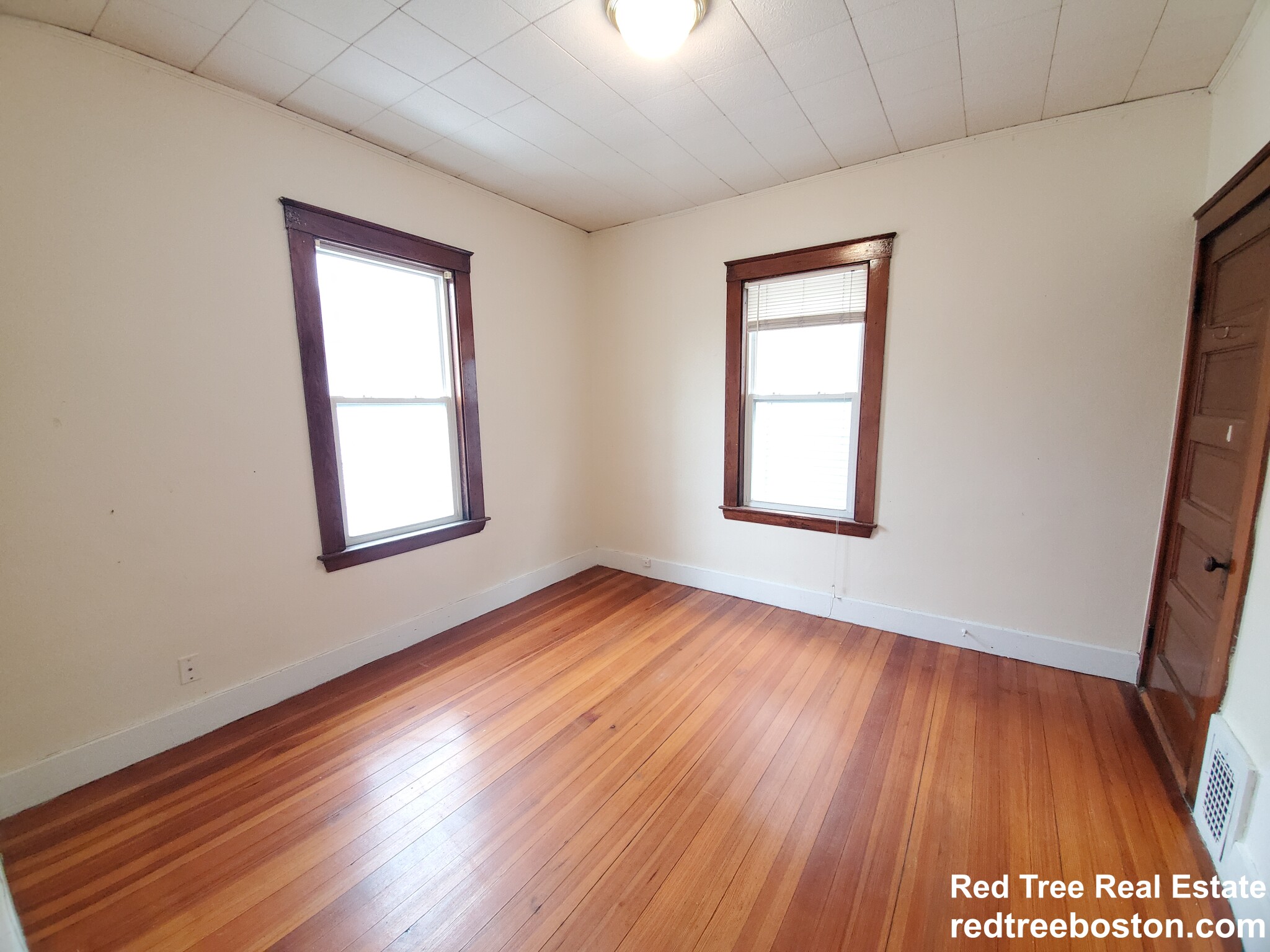 258 Belmont St, Watertown