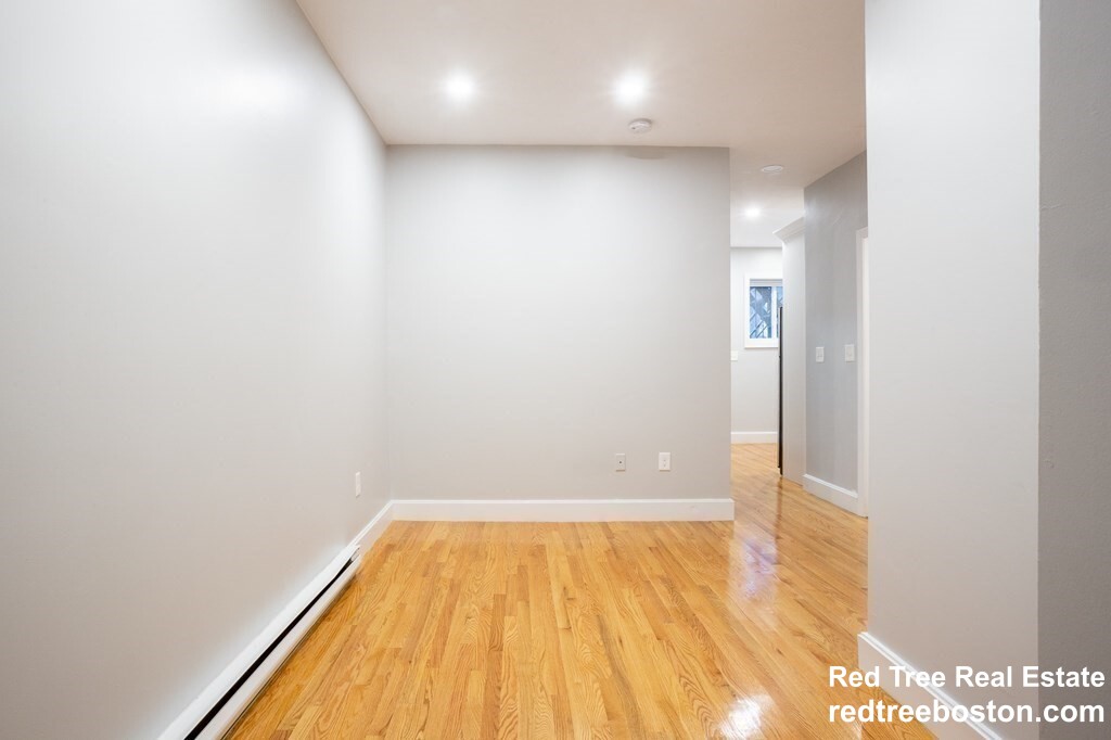 754 Huntington Ave, Mission Hill