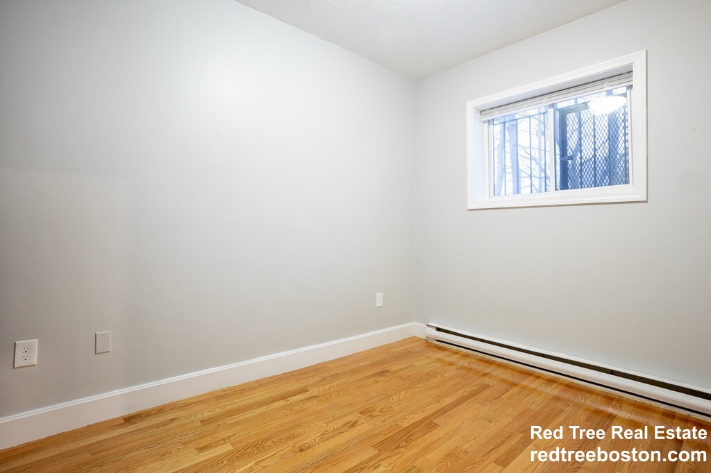 754 Huntington Ave, Mission Hill