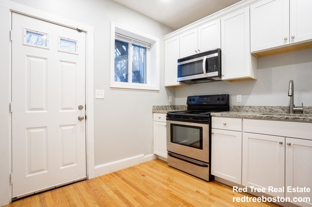 754 Huntington Ave, Mission Hill