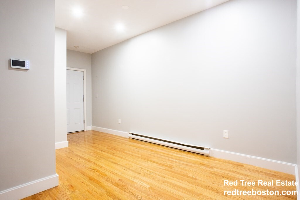 754 Huntington Ave, Mission Hill