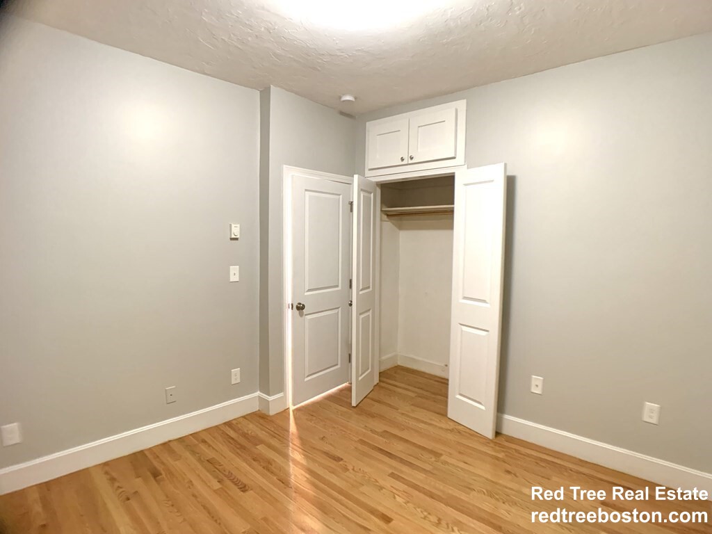 754 Huntington Ave, Mission Hill