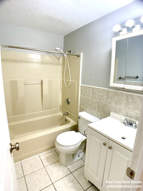 754 Huntington Ave, Mission Hill