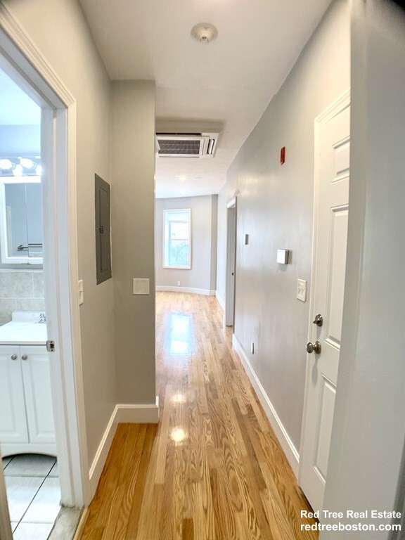 754 Huntington Ave, Mission Hill