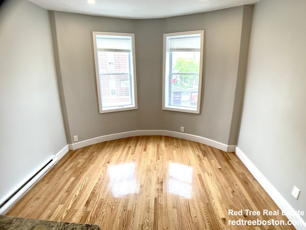 754 Huntington Ave, Mission Hill