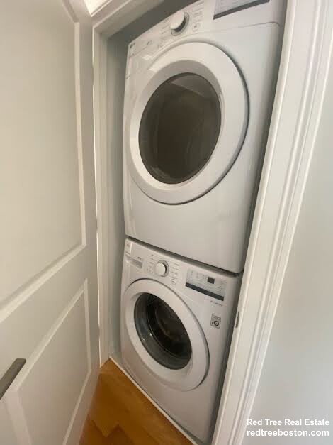 23 Brooks St, East Boston