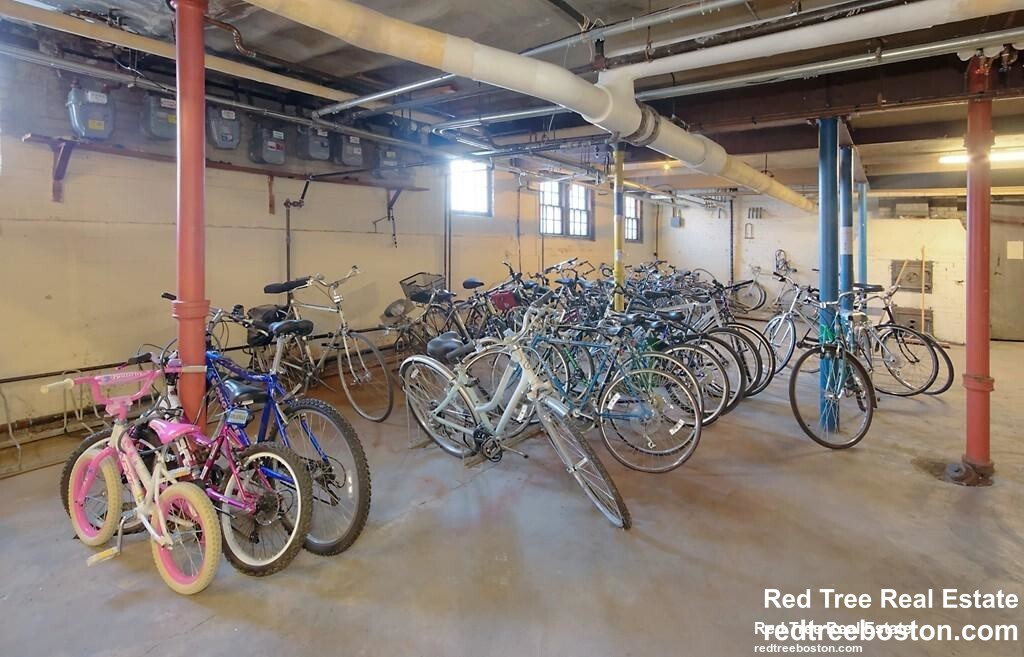 4 Washington Ave, Harvard Square