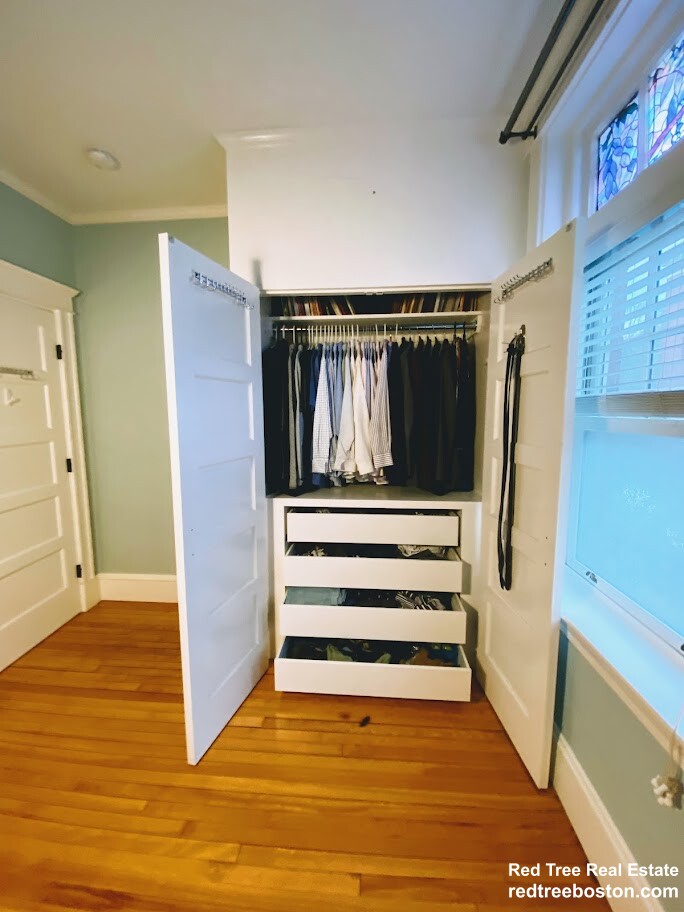 143 Longwood Ave, Longwood