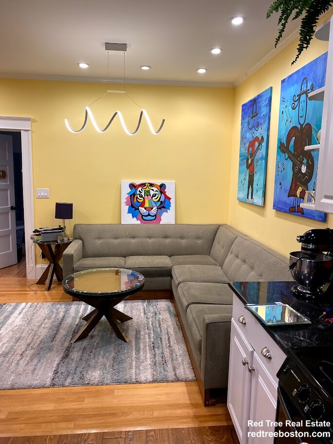 143 Longwood Ave, Longwood