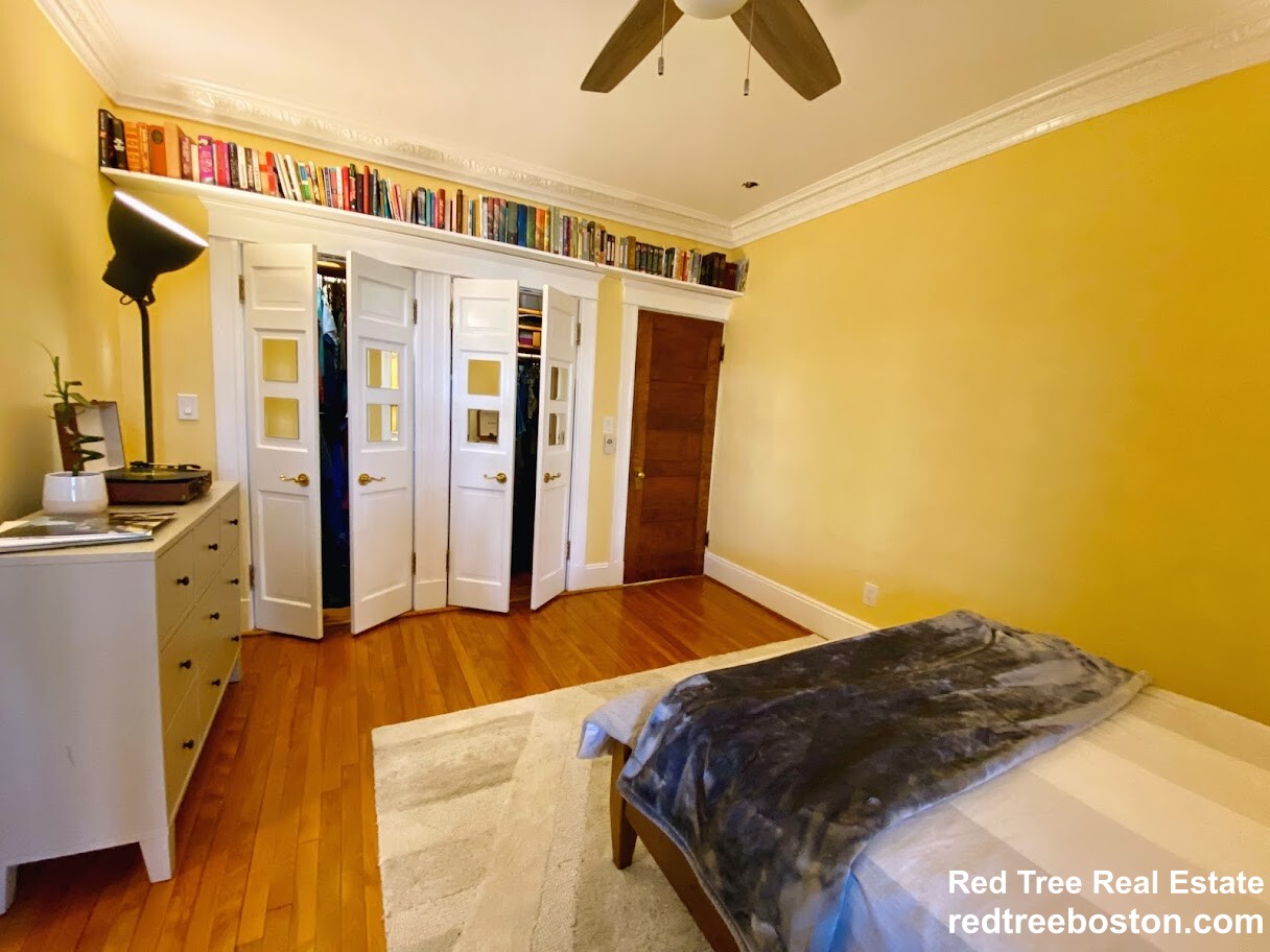 143 Longwood Ave, Longwood