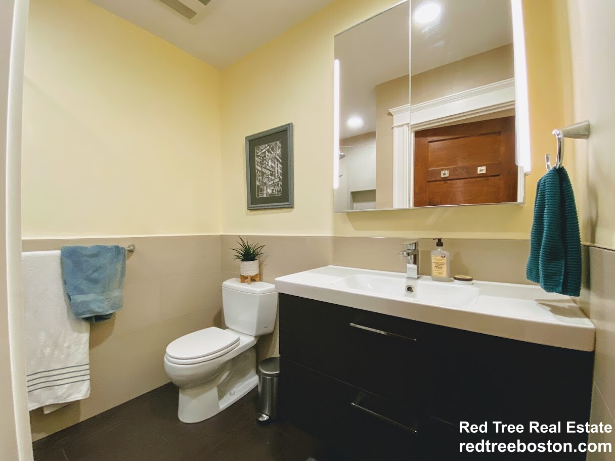 143 Longwood Ave, Longwood