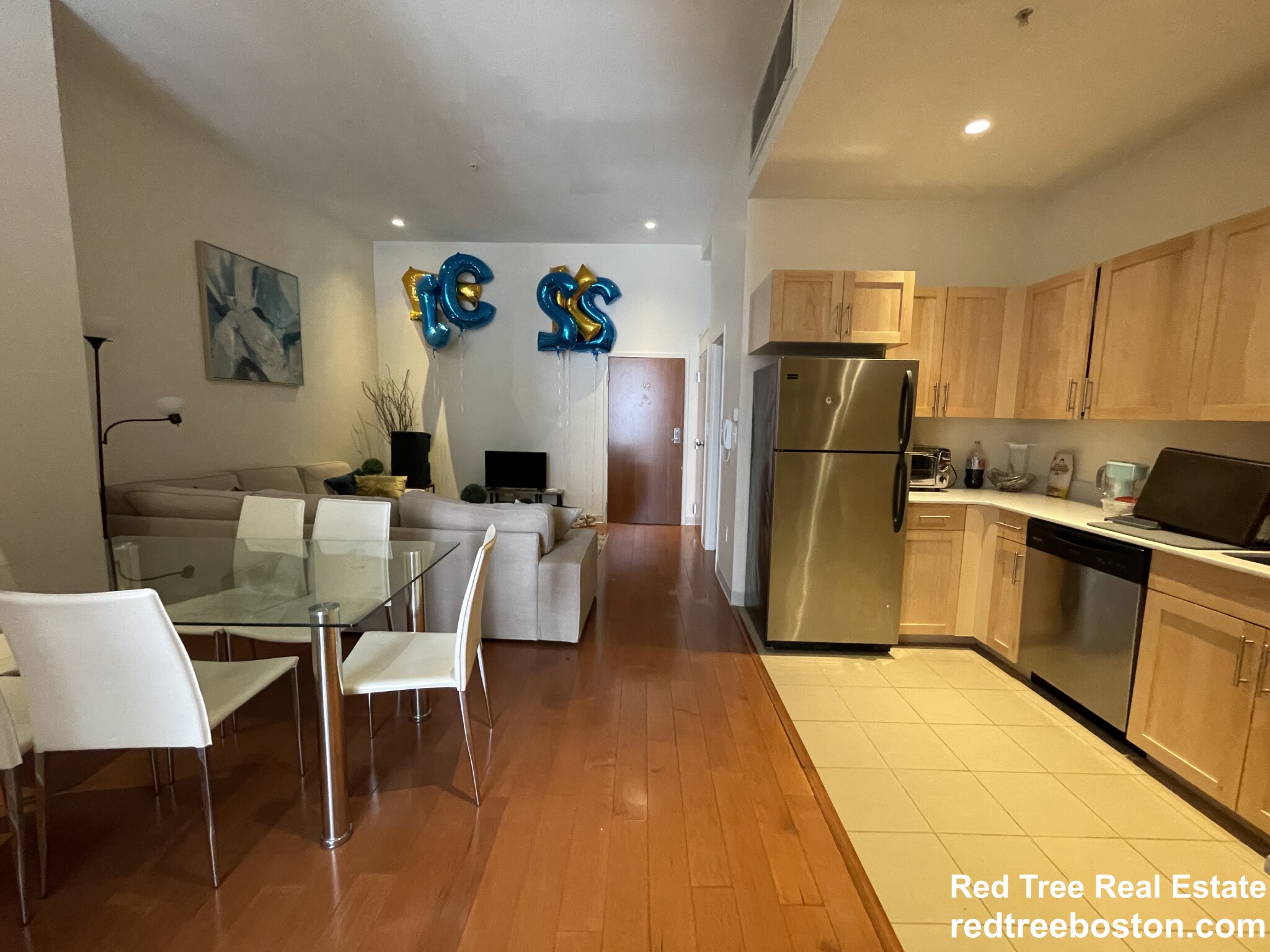 407 Washington St, Oak Square