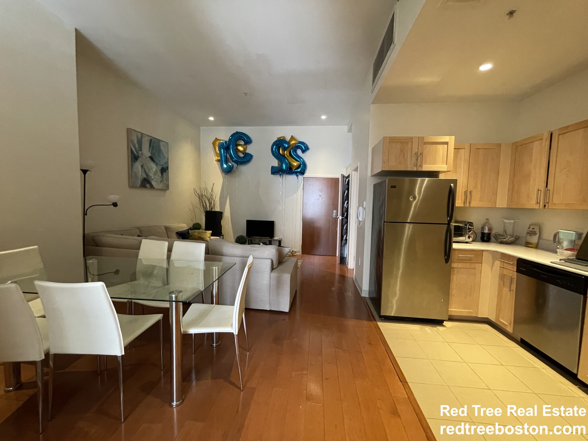 407 Washington St, Oak Square