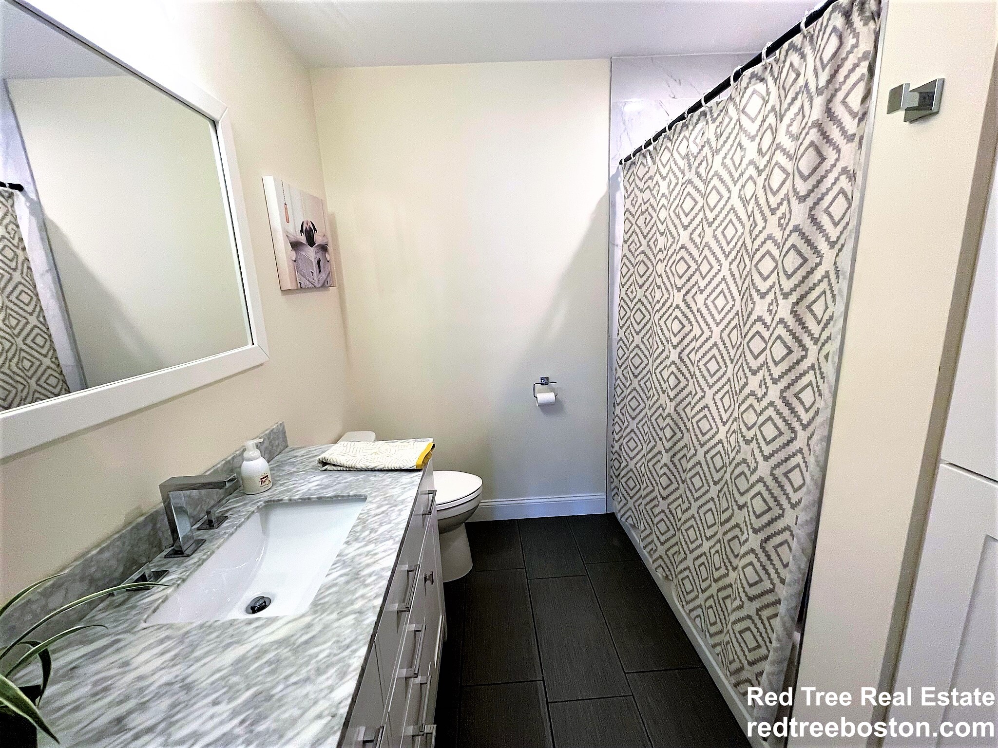 62 Horace St, East Boston