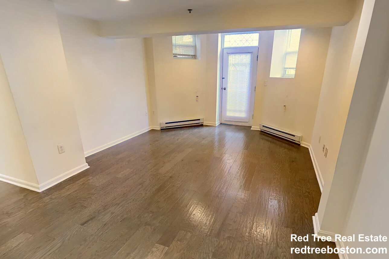 112 Jersey St, Fenway