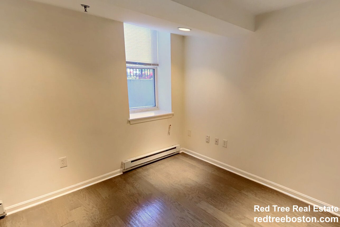 112 Jersey St, Fenway