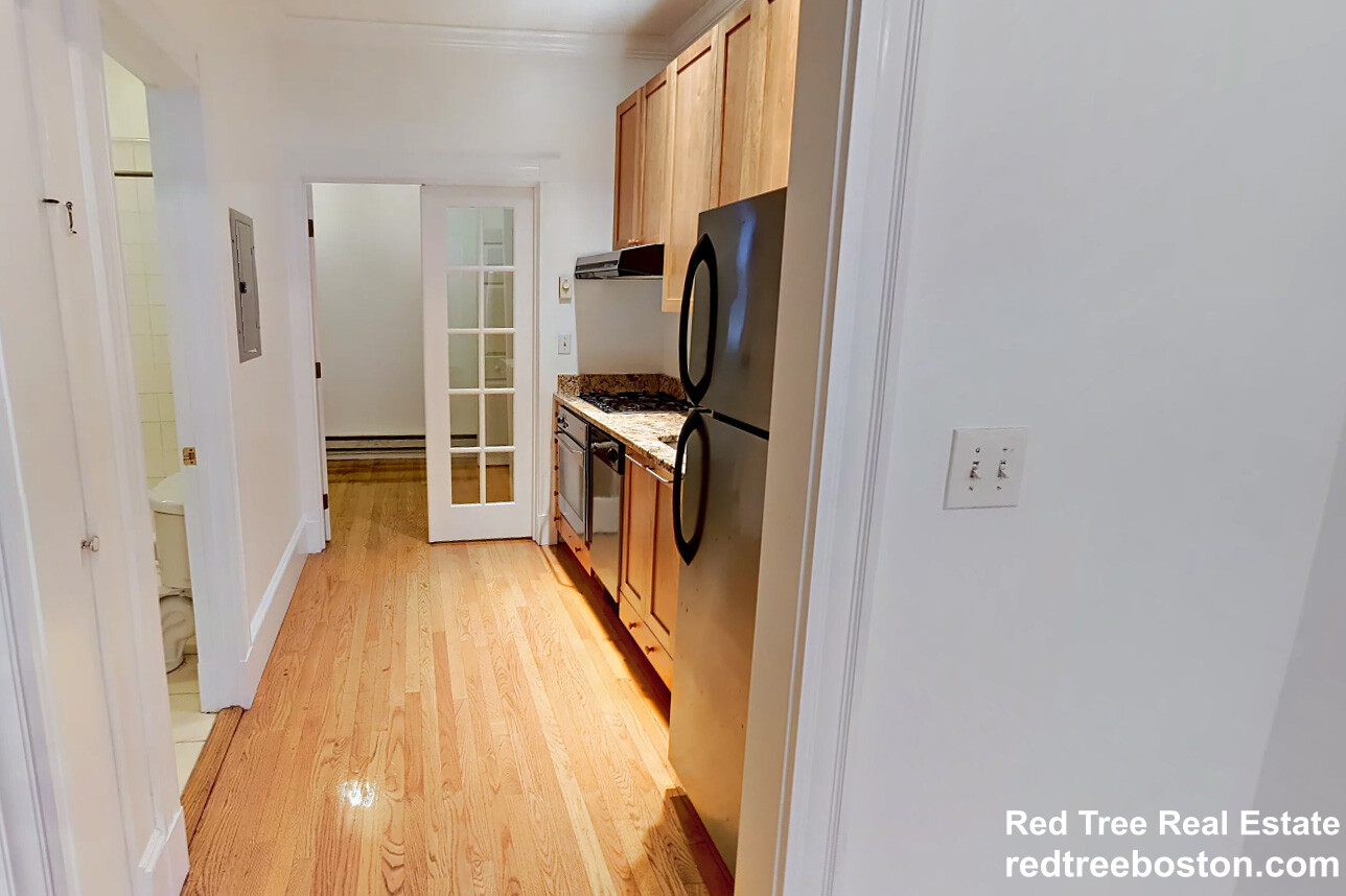 88 West Cedar St, Beacon Hill