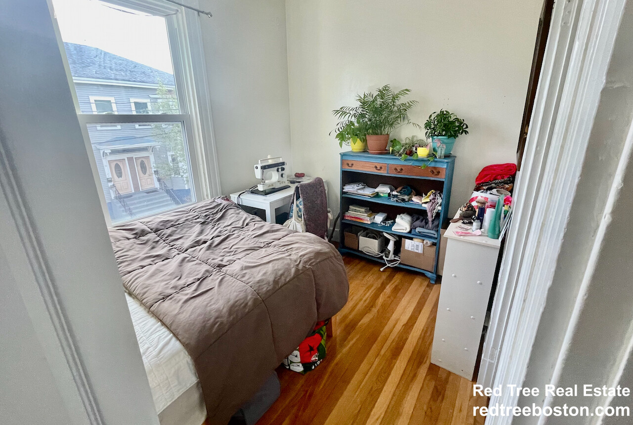 11 Houghton St, Union Square