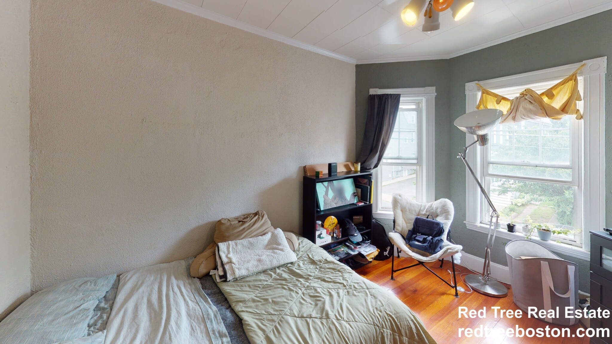 27 Princeton St, Medford