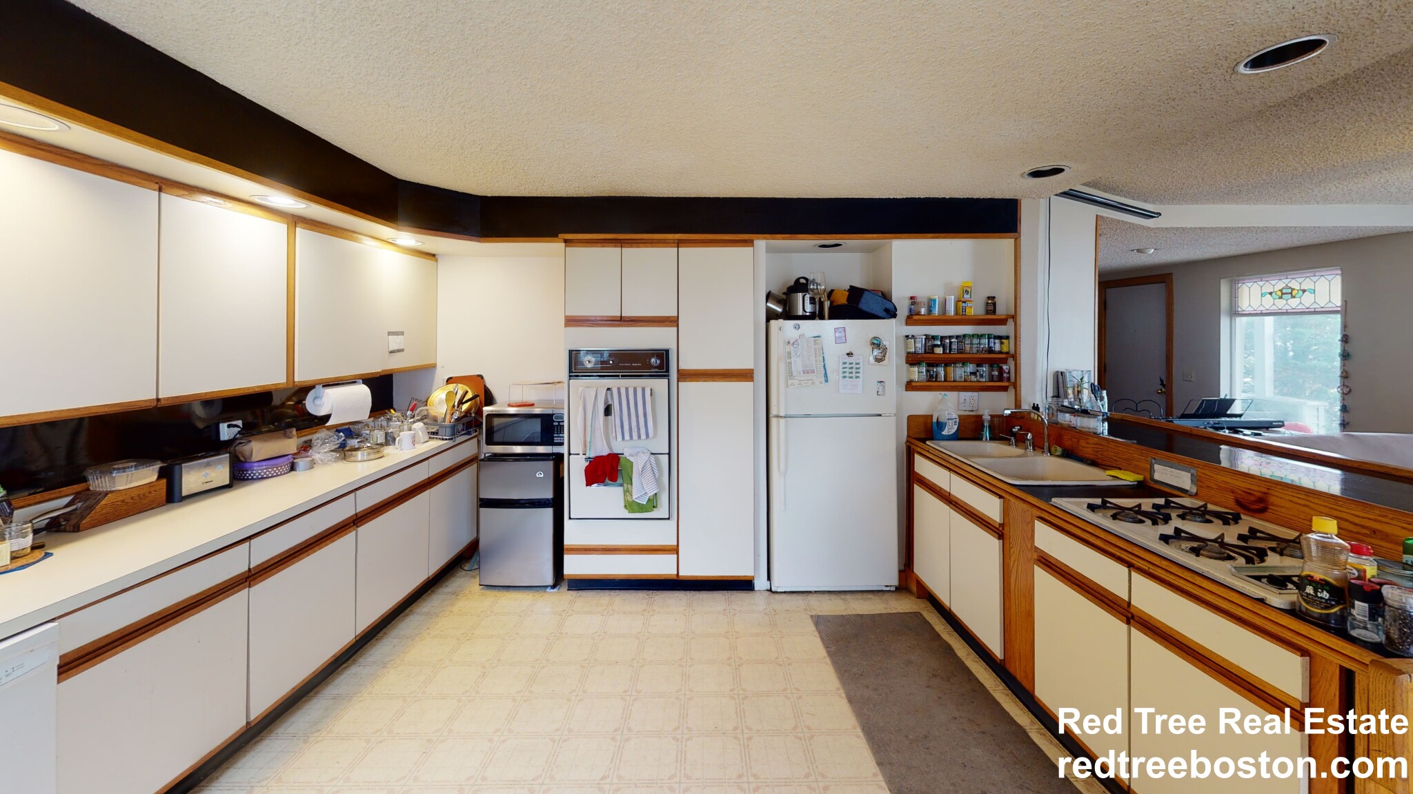 27 Princeton St, Medford