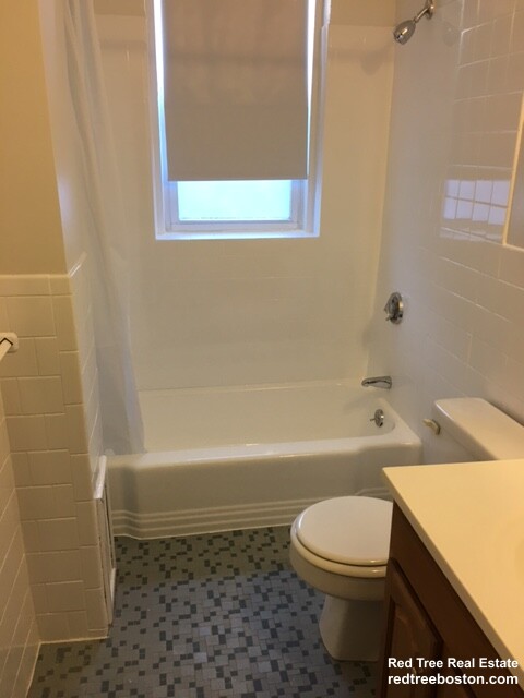 33 Lancaster Ter, Corey Hill