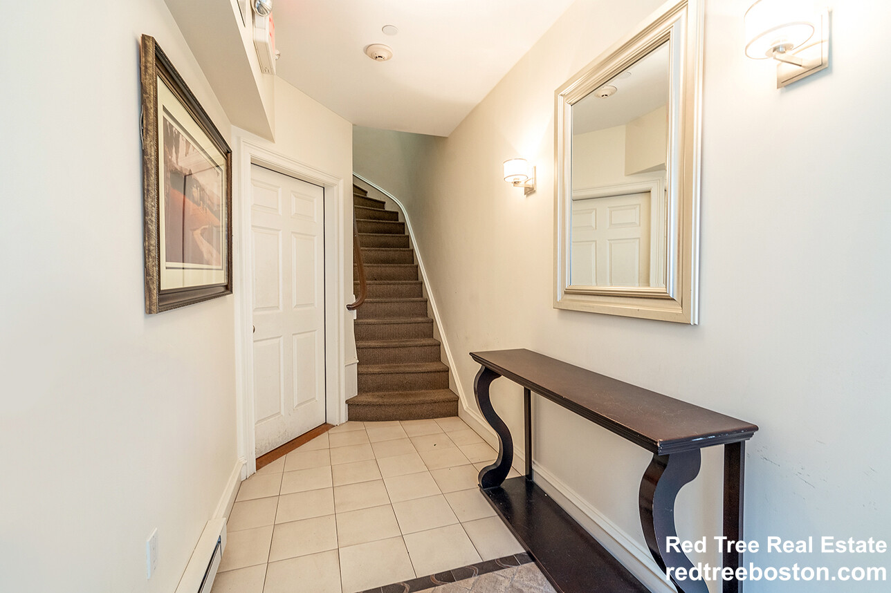 16 Temple St, Beacon Hill