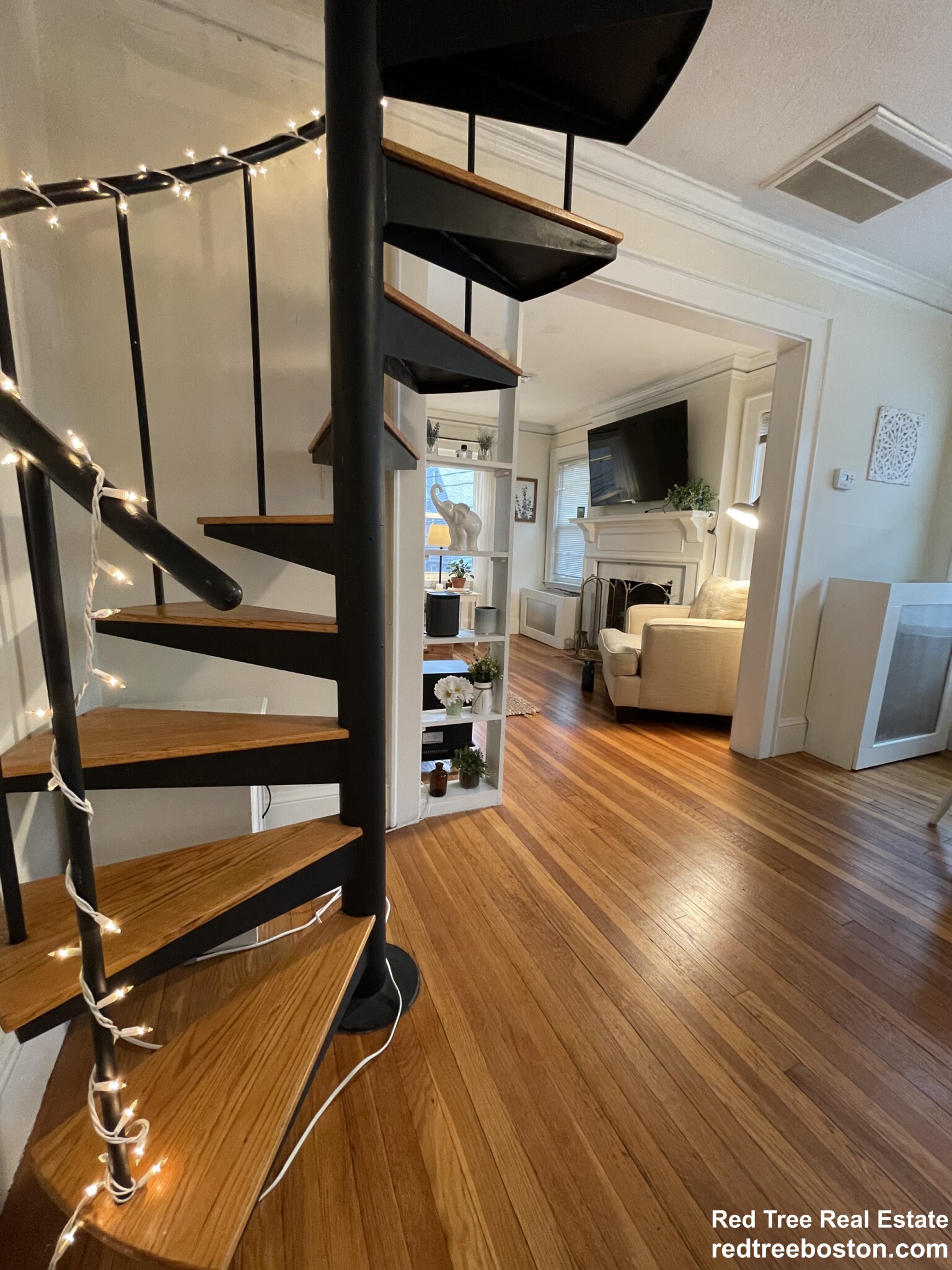 30 Harris St, Coolidge Corner