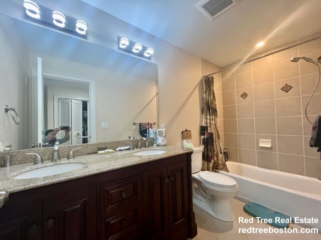 122 Columbia, Newton