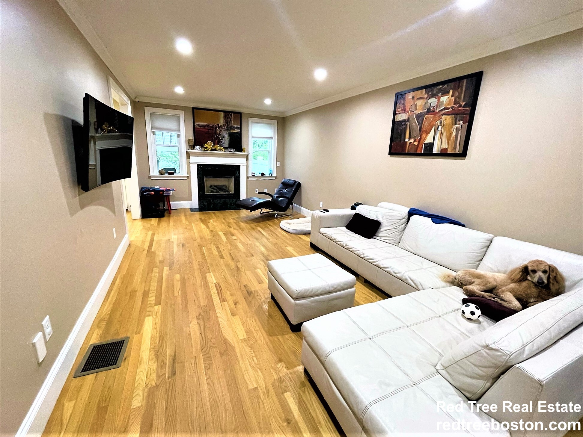 122 Columbia, Newton