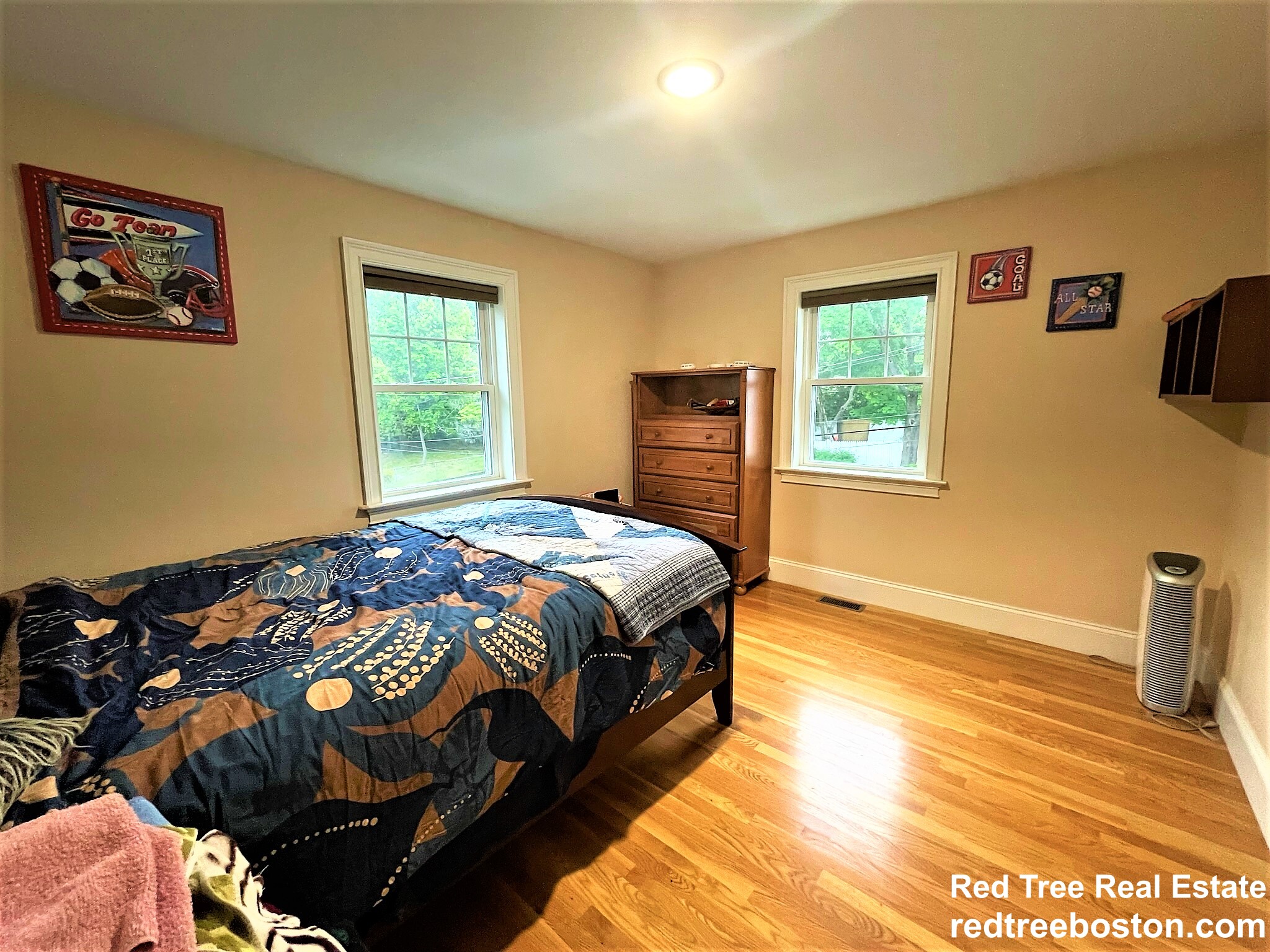 122 Columbia, Newton