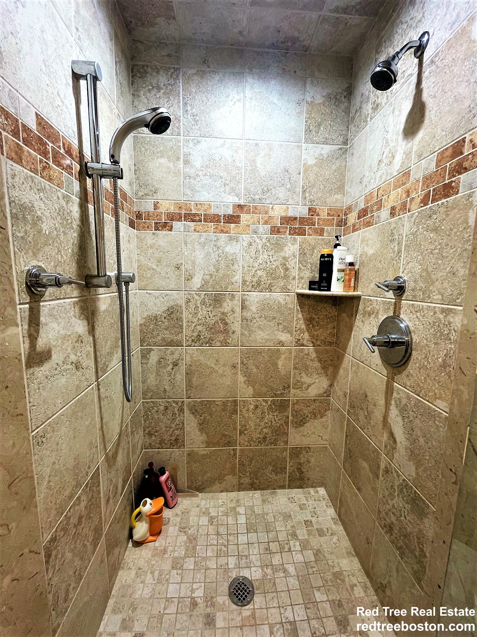 122 Columbia, Newton