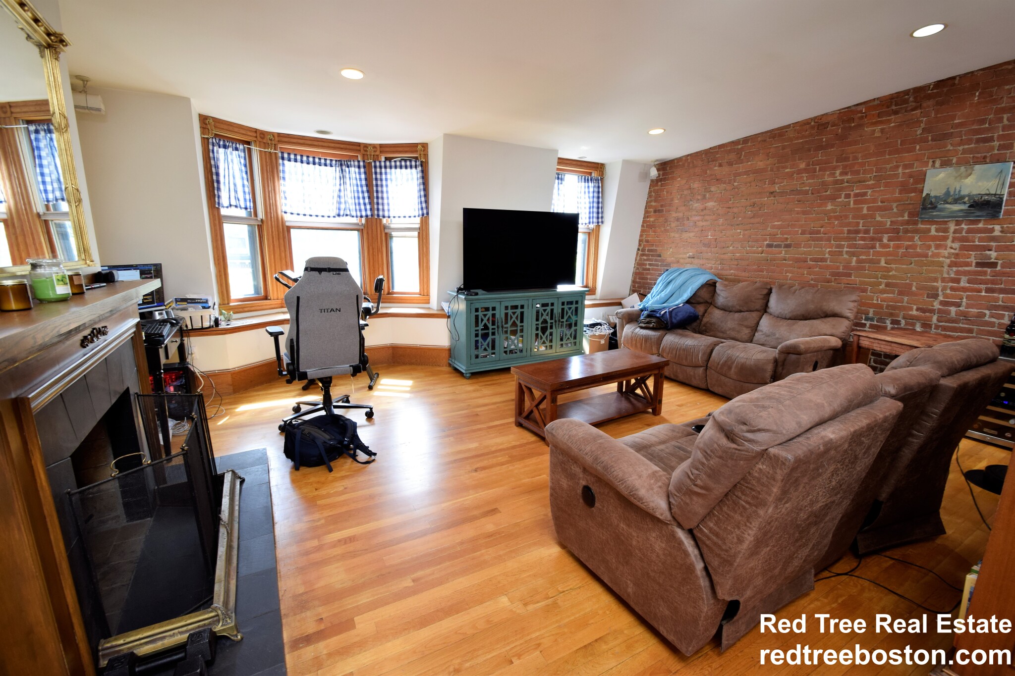 17 Holyoke St, South End