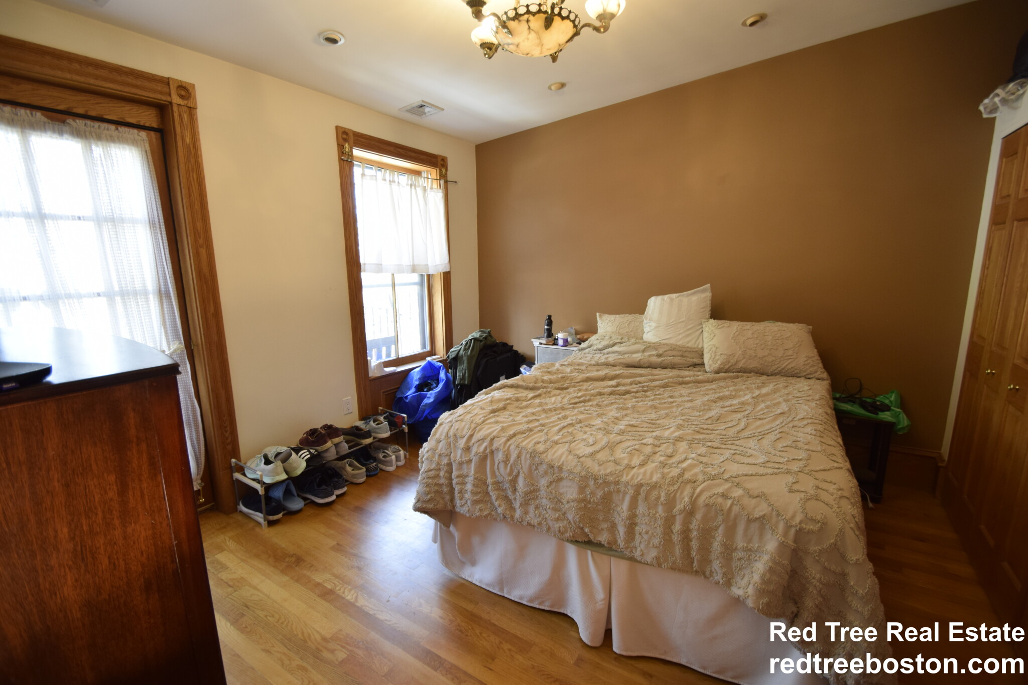 17 Holyoke St, South End