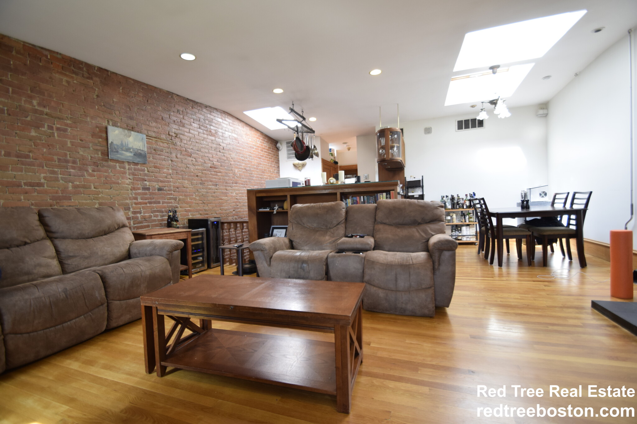 17 Holyoke St, South End