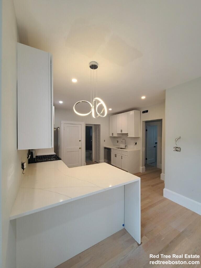 99 Kilsyth Rd, Brighton