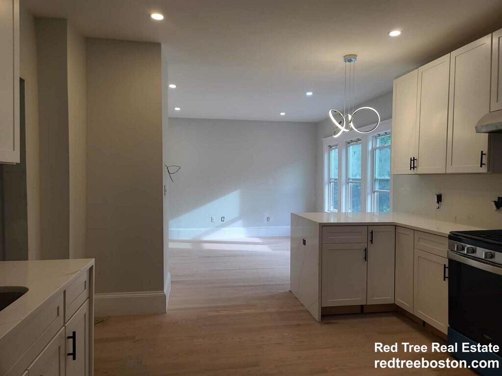 99 Kilsyth Rd, Brighton