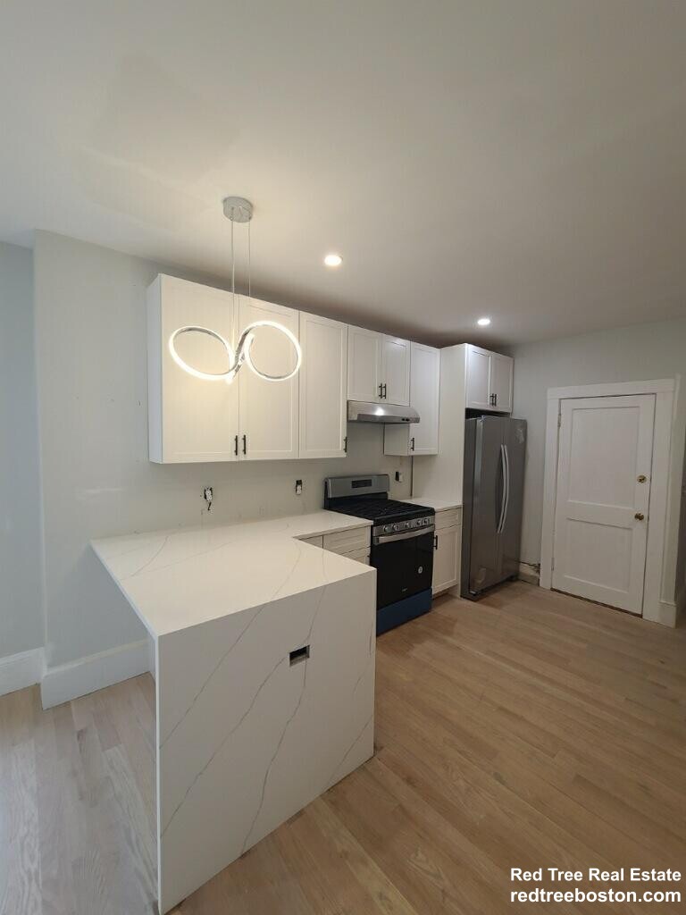 99 Kilsyth Rd, Brighton