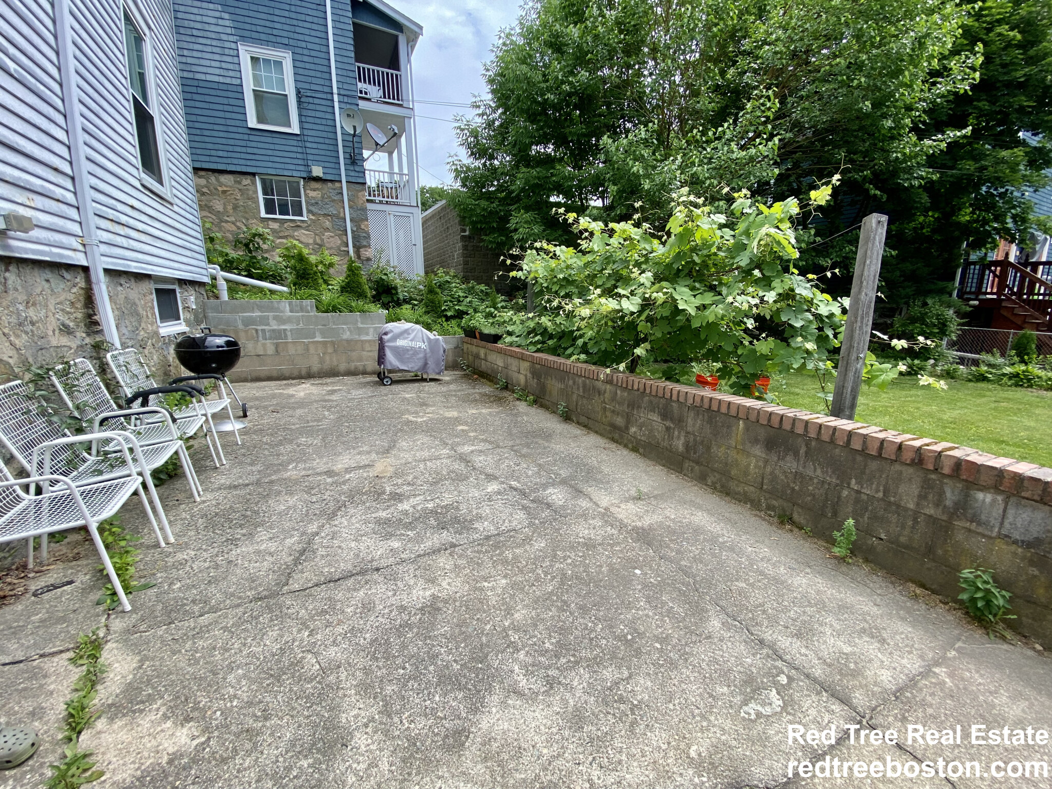 1498 Centre St, Roslindale