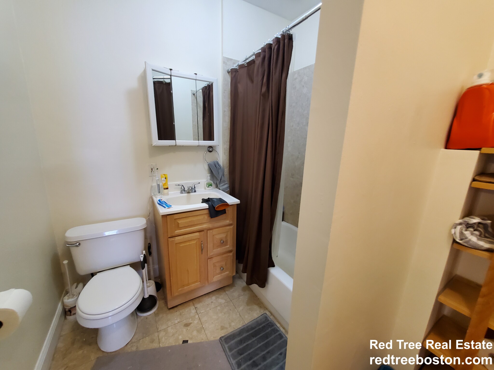 149 Centre St, Roxbury