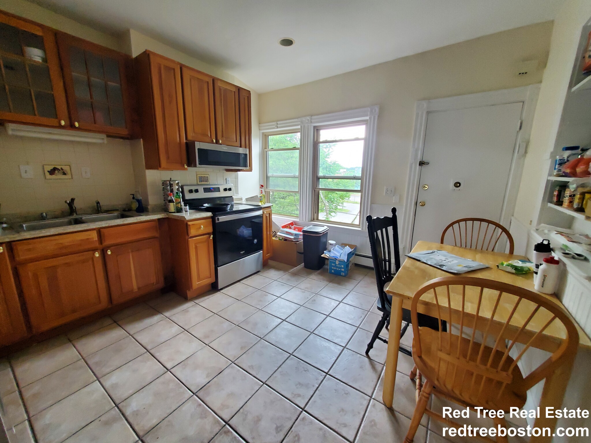 149 Centre St, Roxbury