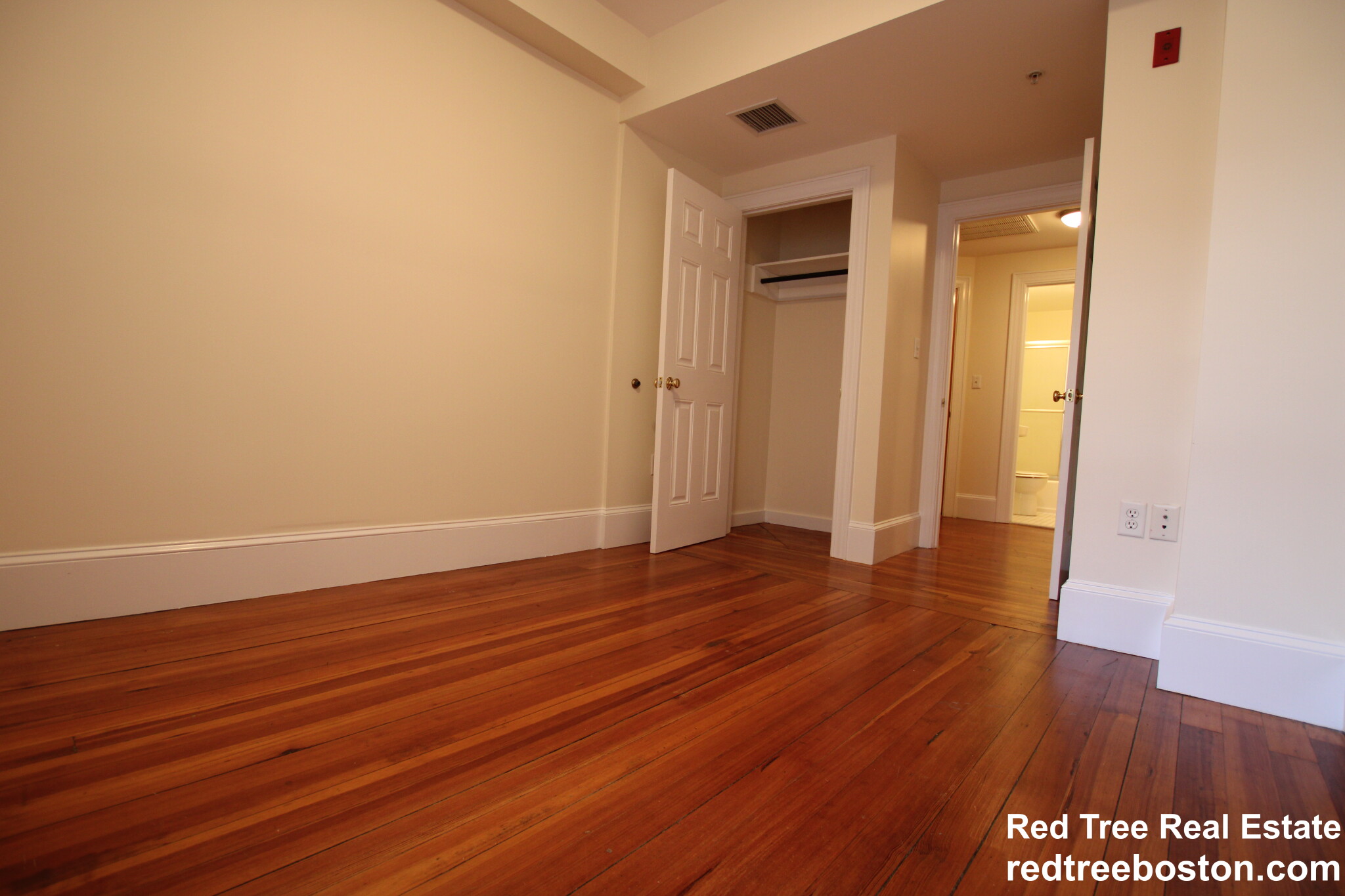 881 Massachusetts Ave, Central Square