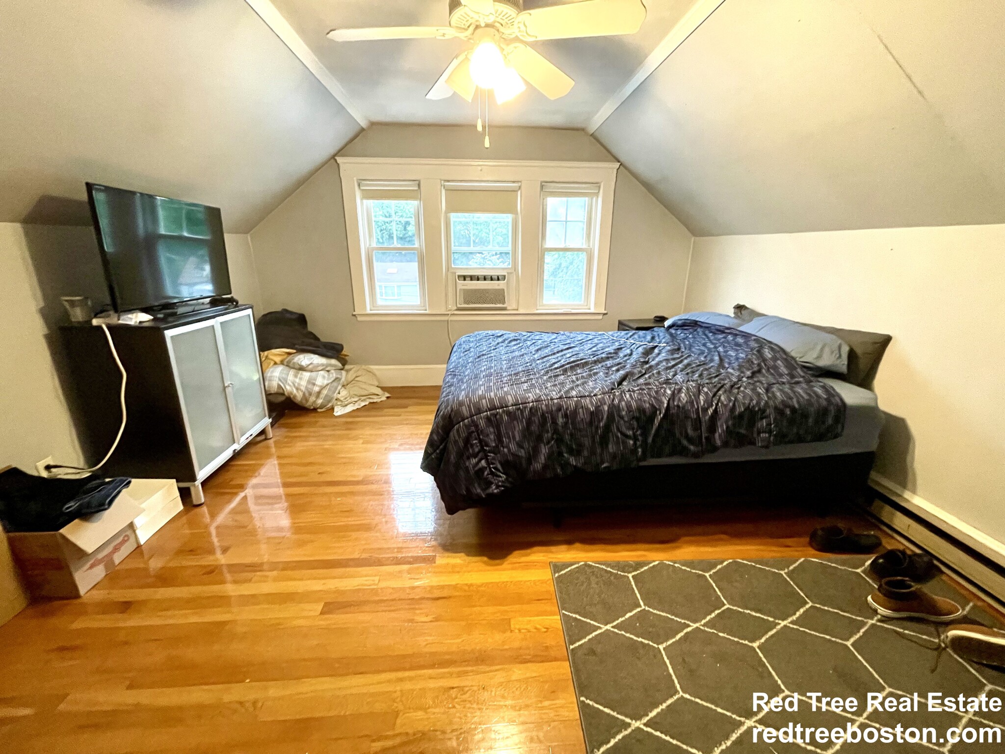 896 Fellsway, Medford