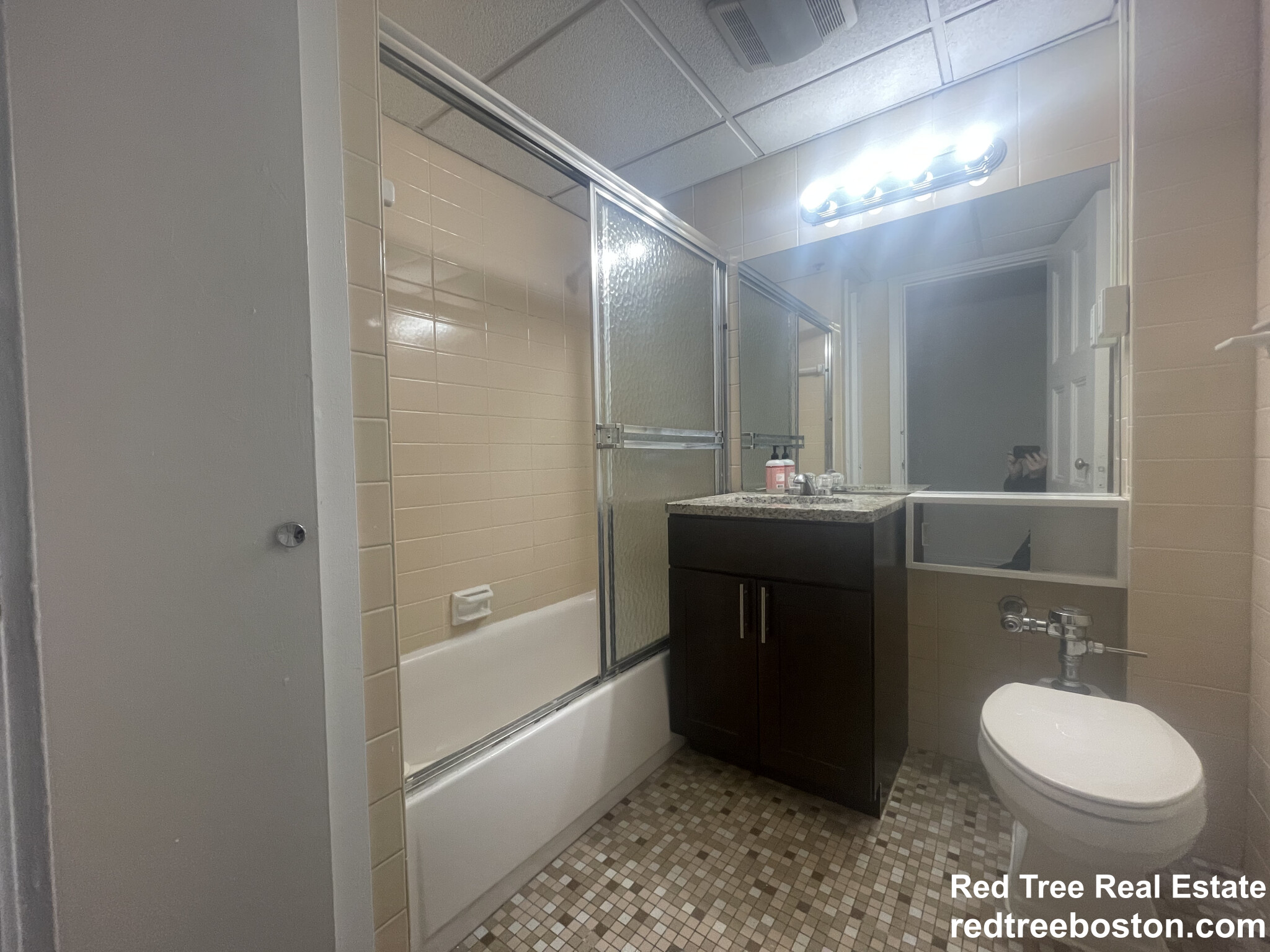 62 Boylston St, Downtown