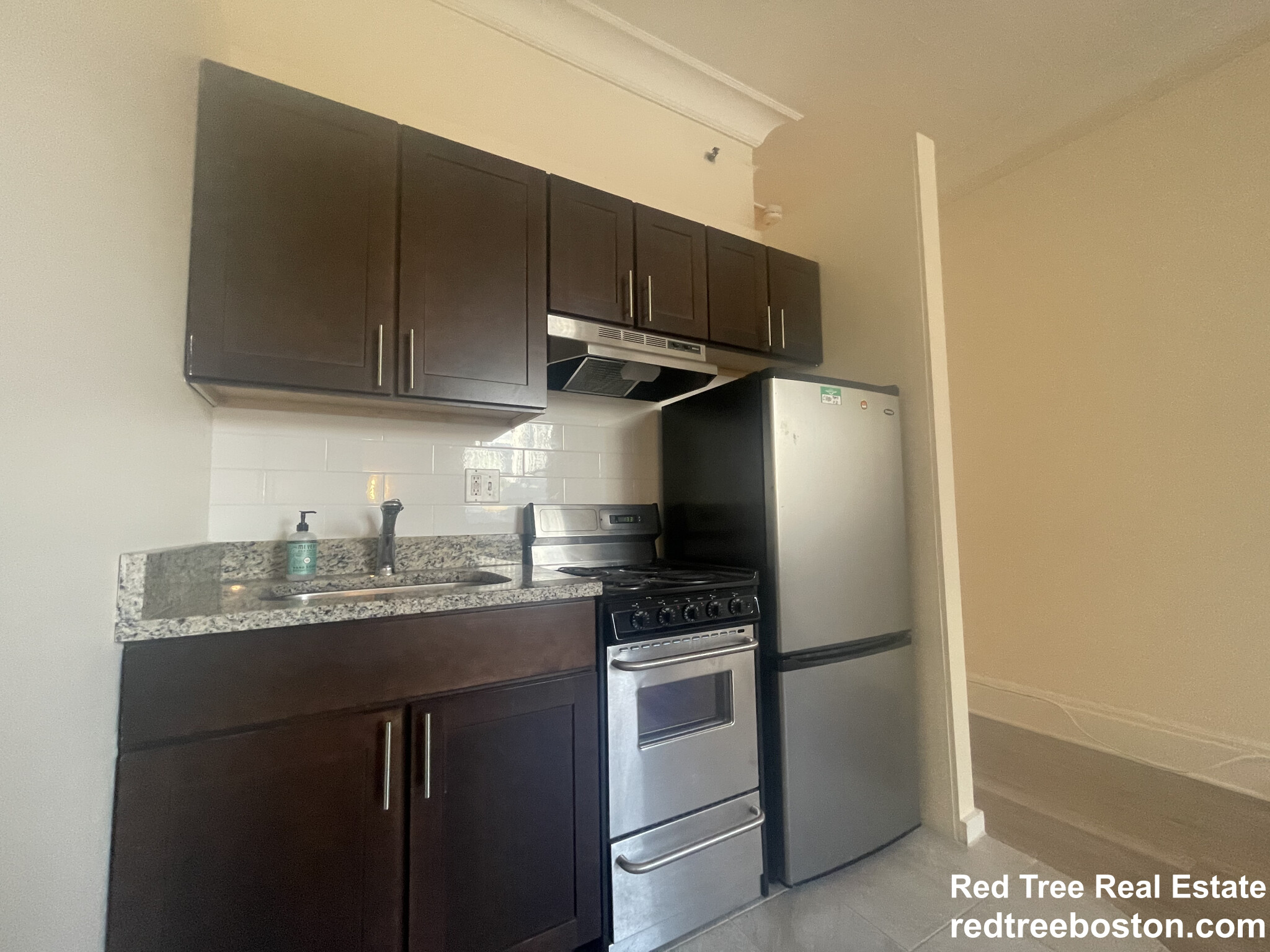 62 Boylston St, Downtown