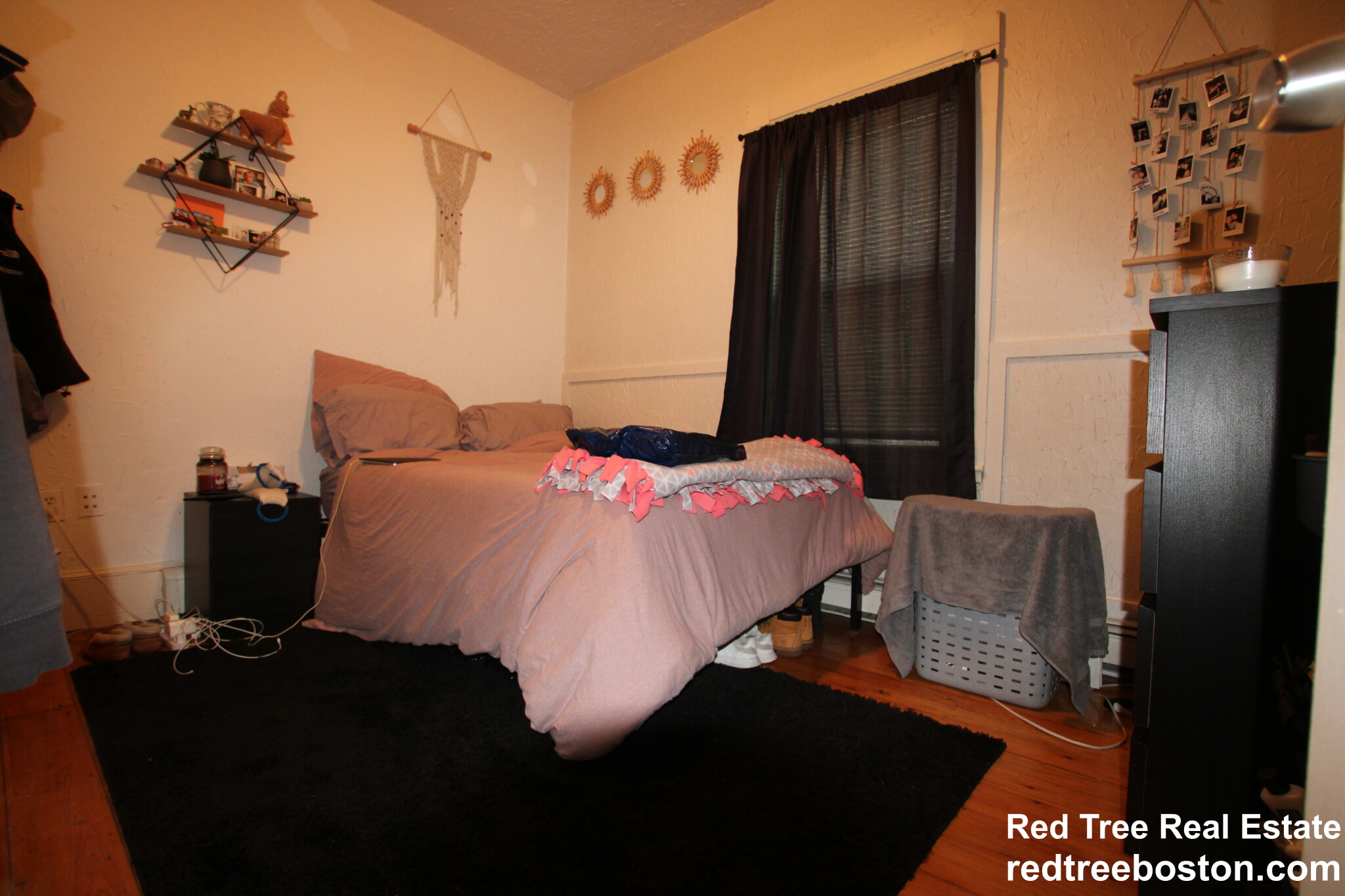 93 Hillside St, Mission Hill