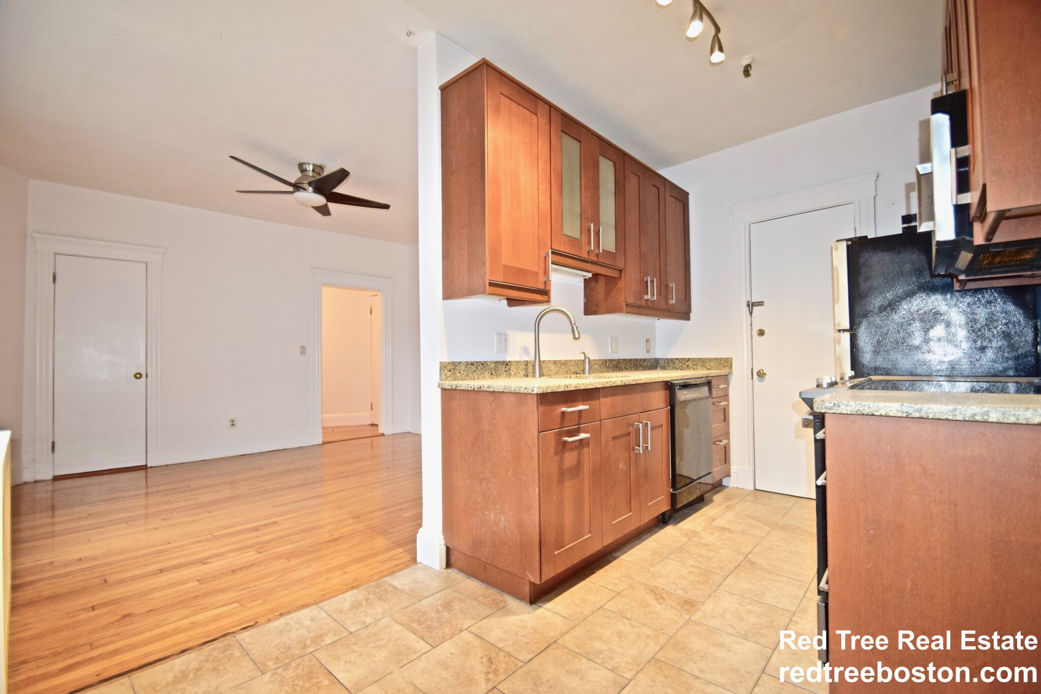 374 Chestnut Hill Ave, Brighton