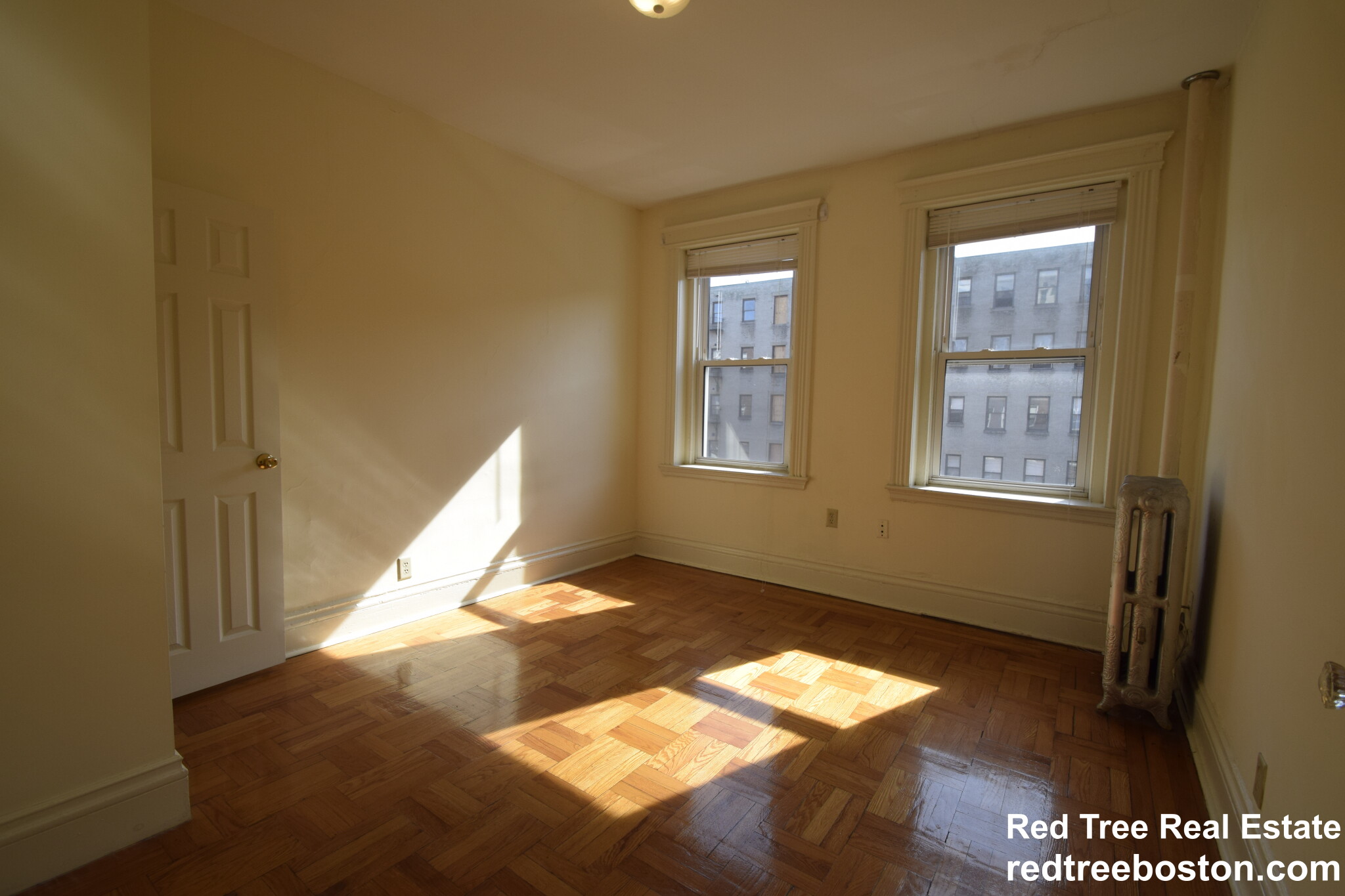 28 Queensberry St, Fenway