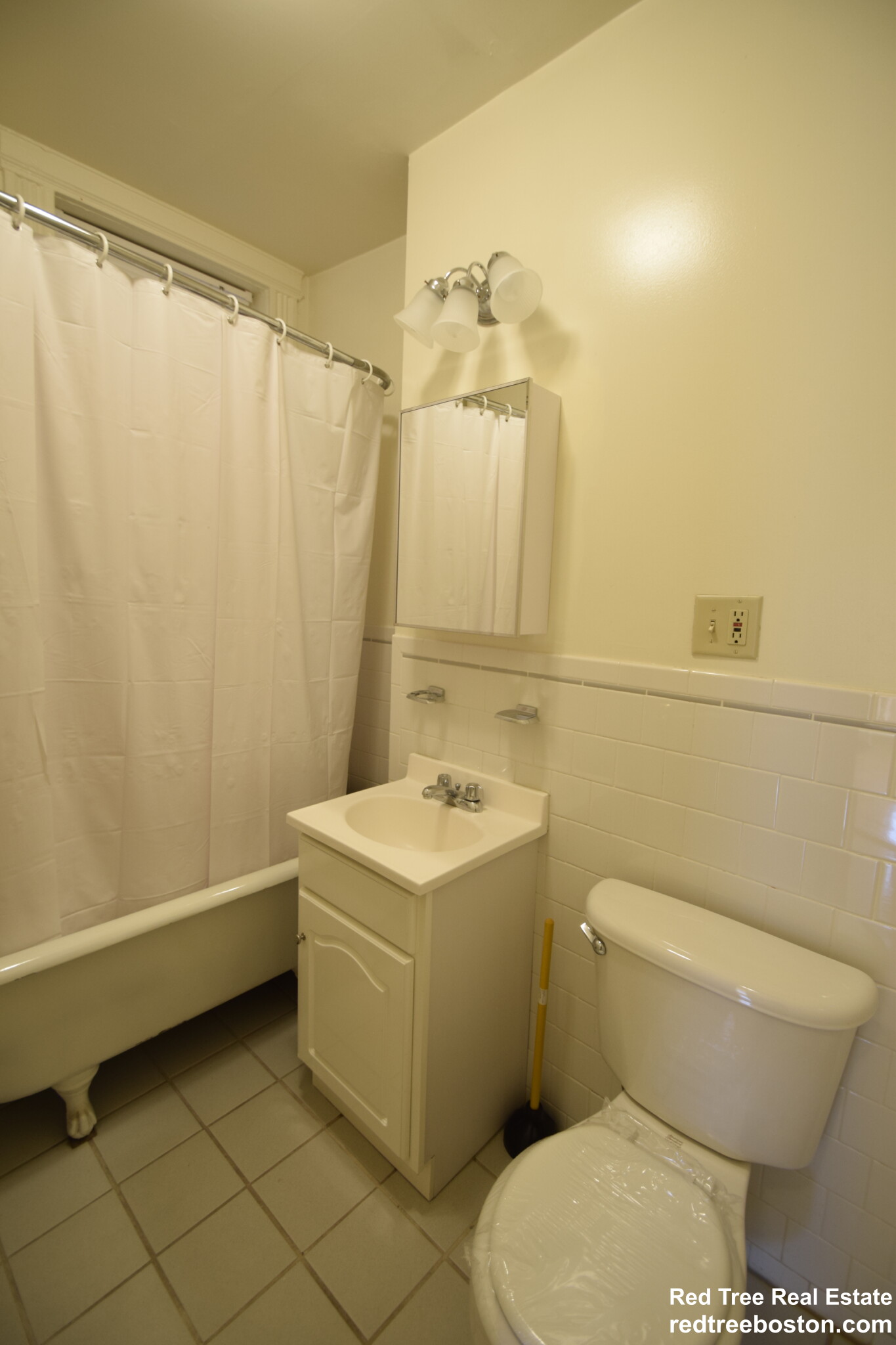 28 Queensberry St, Fenway