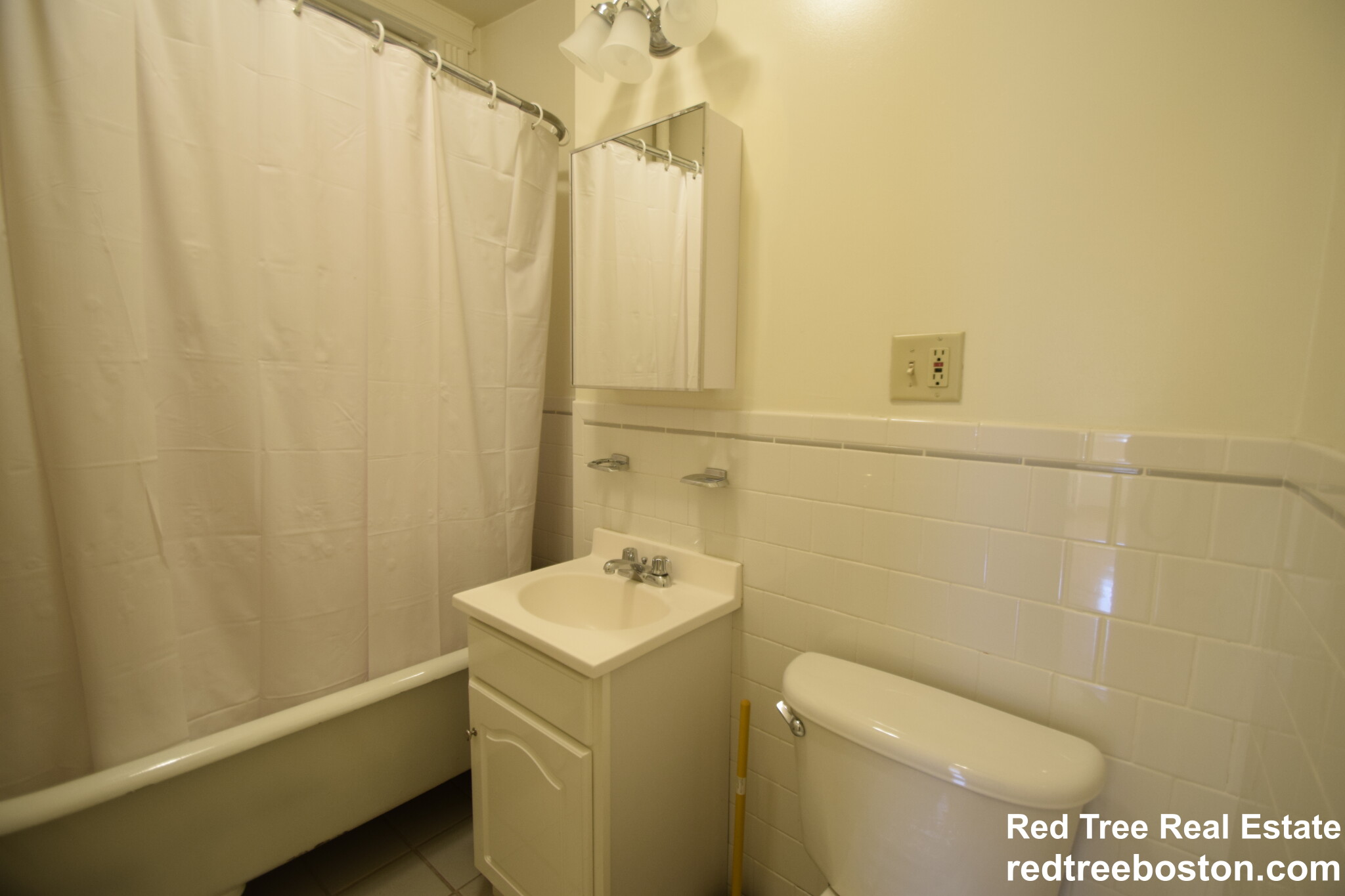 28 Queensberry St, Fenway